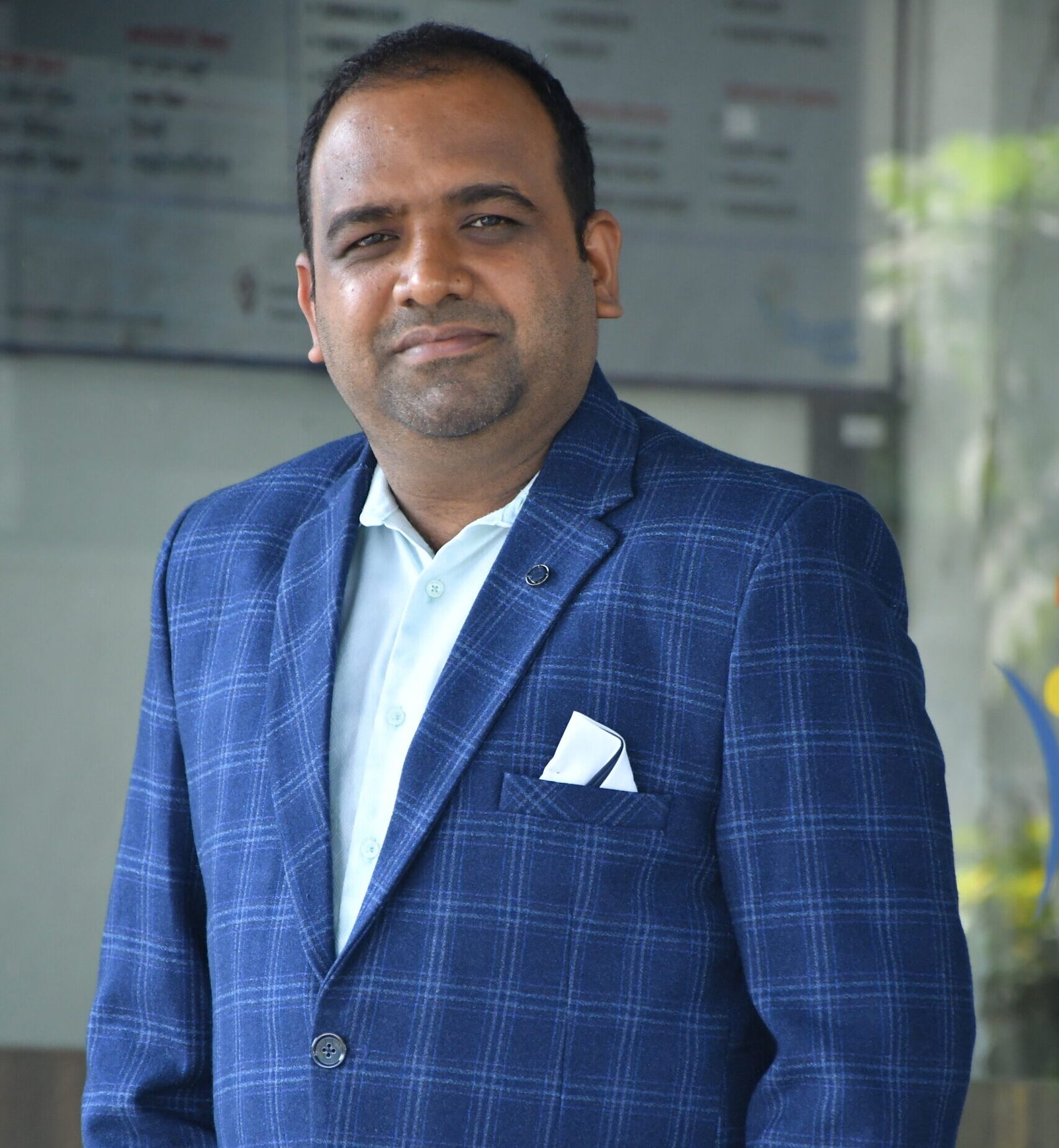 Dr. Thakur Dev